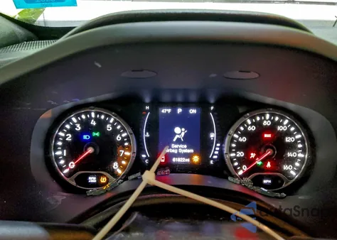 2018 Jeep Renegade Sport z USA, uszkodzony, nr VIN ZACCJBAB1JPH45972